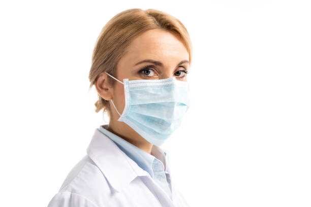 istock doctor in medical mask 912267196