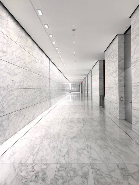 istock Corridor of a public building 912270312