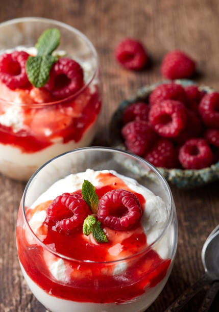 istock Cheesecake dessert in glass 912291514