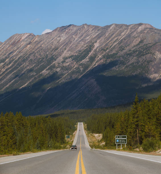 istock Scenic Icefields Parkway highway in Rocky Mountains, Alberta, Canada on sunny day 912299242