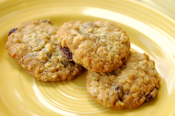 istock Oatmeal Raisin Cookies 91230406