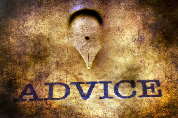 istock Fountain pen on advice grunge concept 912310610