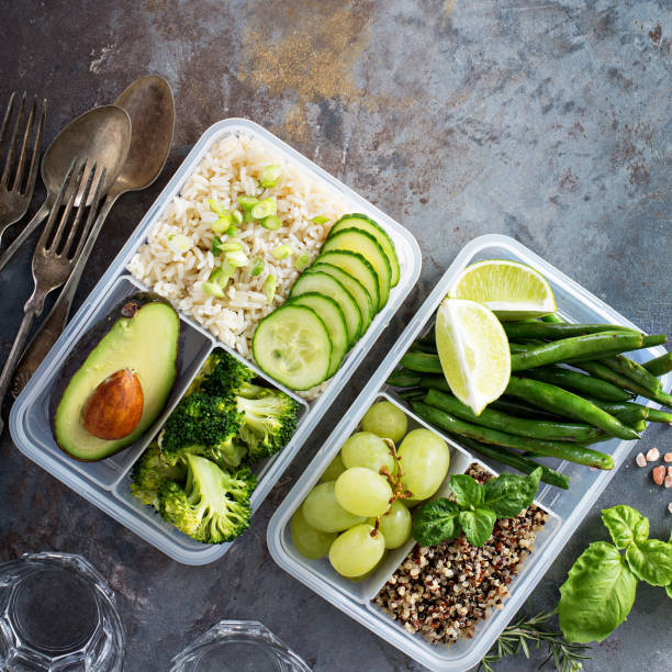 istock Vegan green meal prep containers with rice and vegetables 912318490
