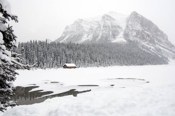 istock Boat house on Lake Louise shoreline 912321750