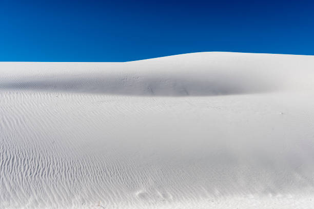 istock Rolling Dunes in White Sands National Monument 912338012