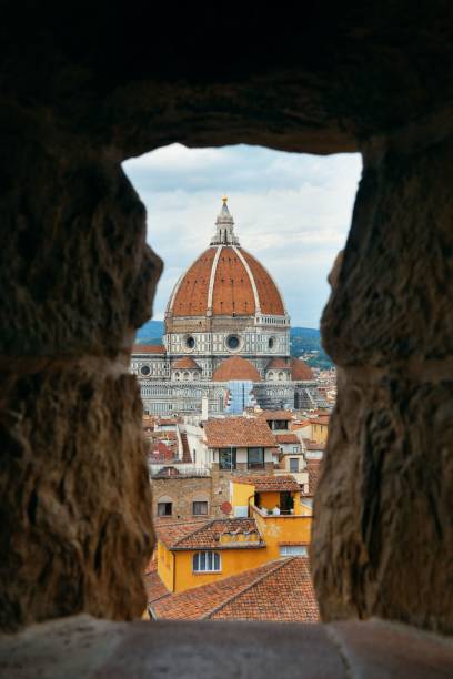 istock Santa Maria Del Fiore Cathedral 912352494