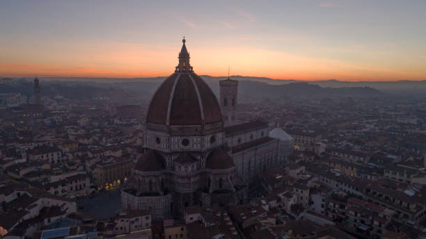 istock Santa Maria del Fiore Cathedral 912356028