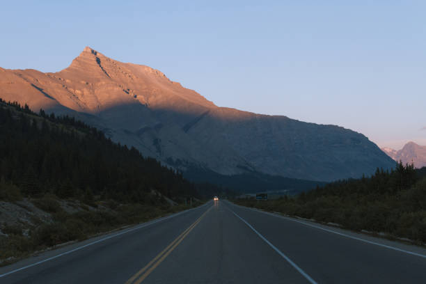 istock Scenic Icefields Parkway with sunrise light on mountains in Jasper, Canada 912377252