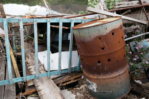 istock Abandoned drum in HongKong 912380140