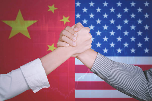 istock Cooperation with America and China flag 912384326