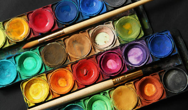 istock Set of color paints 912421956