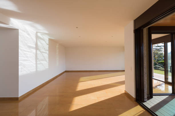 istock Interior of empty modern apartement, parquet floor 912465990