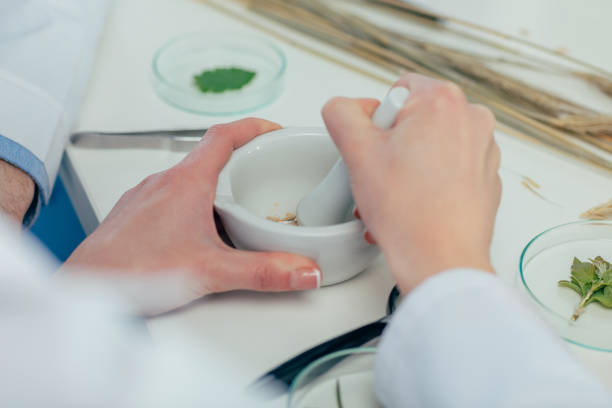 istock biologist working with petri dishes 912502002