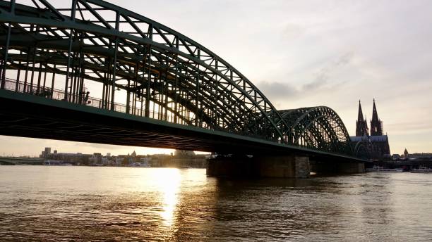 istock Hohenzollern Bridge, Cologne at sunset 912506120