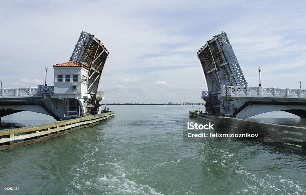Открытый Мост - Стоковые фото Machinery роялти-фри
