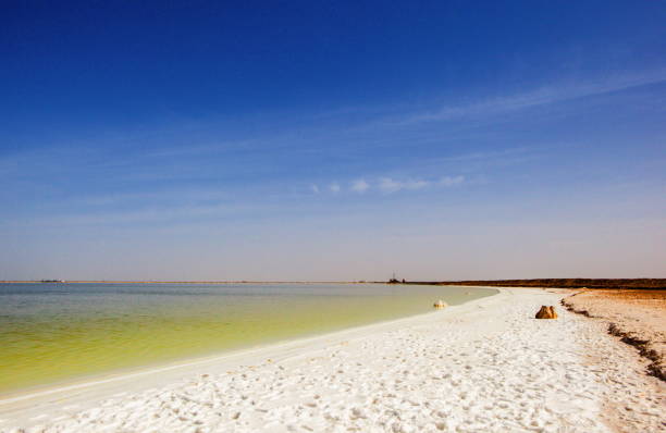 istock Golmud city scenery- Qarhan Salt Lake 912531042