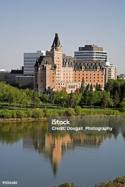 Рано Утром Пейзаж С Bessborough Отель Саскатун — стоковые фотографии и другие картинки Линия горизонта - Линия горизонта, Саскатун, На открытом воздухе