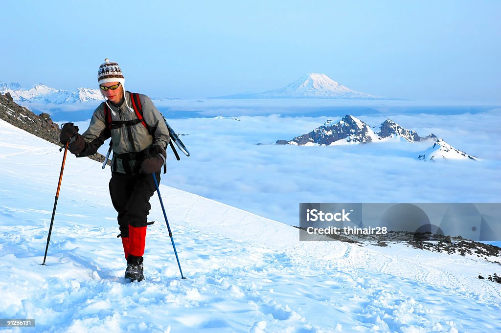 Donna mountaineer - Foto stock royalty-free di Monte Rainier
