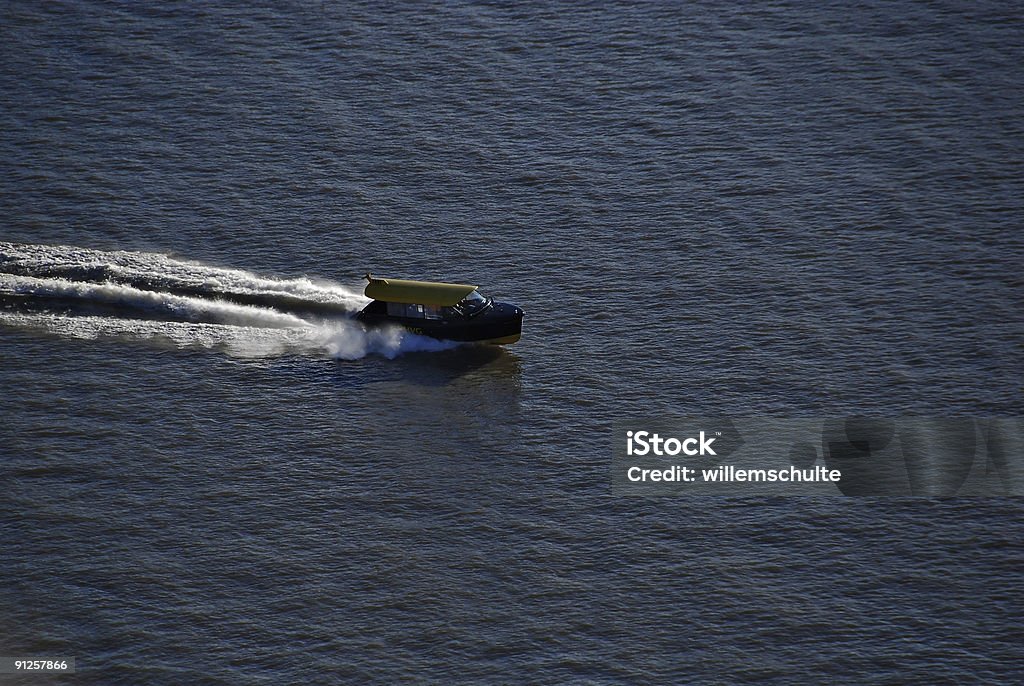 Water Taxi - Foto stock royalty-free di Acqua