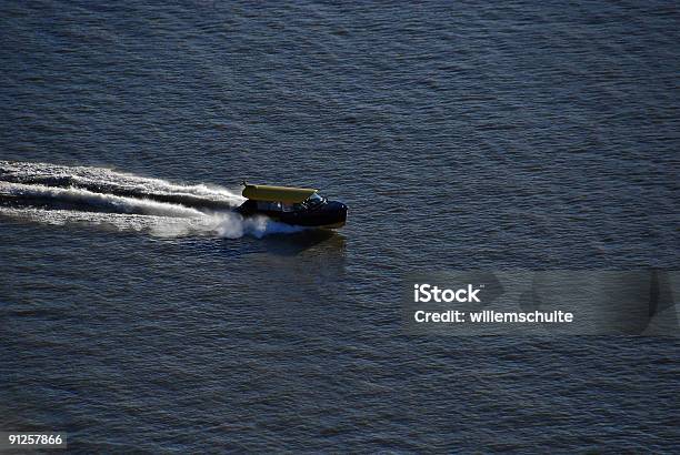 Water Taxi - Fotografie stock e altre immagini di Acqua - Acqua, Ambientazione esterna, Andare in barca a vela