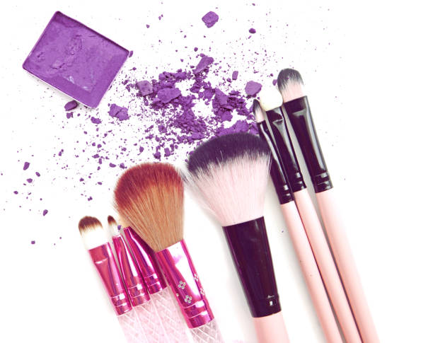 istock eye shadow in box and crushed samples isolated with brush make up 912606814
