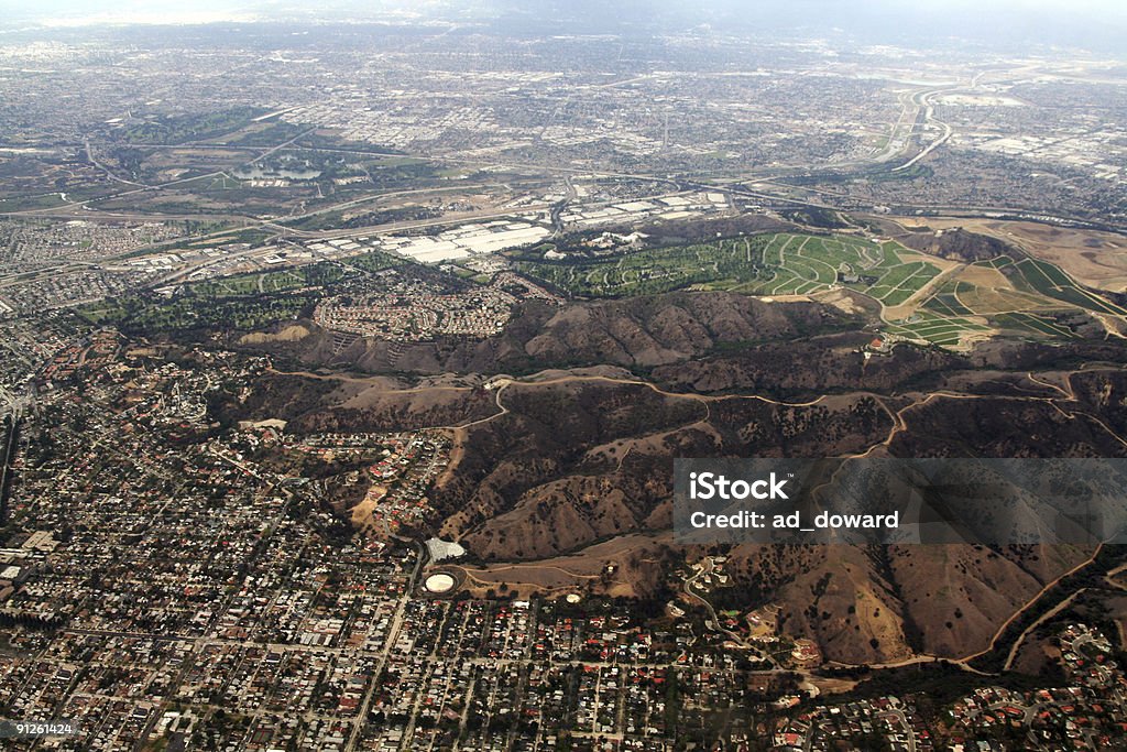 Vue de l'extérieur de LA ville - Photo de Forêt libre de droits