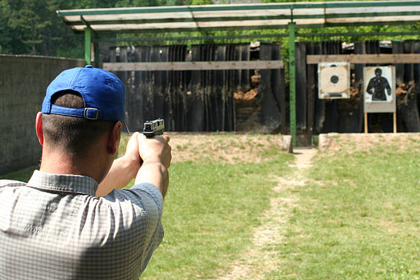 istock croatian cop in the shooter-ground 91262614