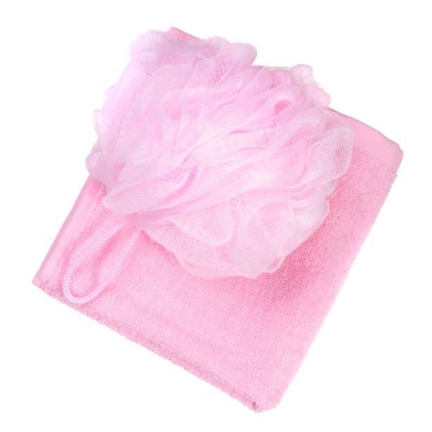 istock Rose towel and loofah 912632286