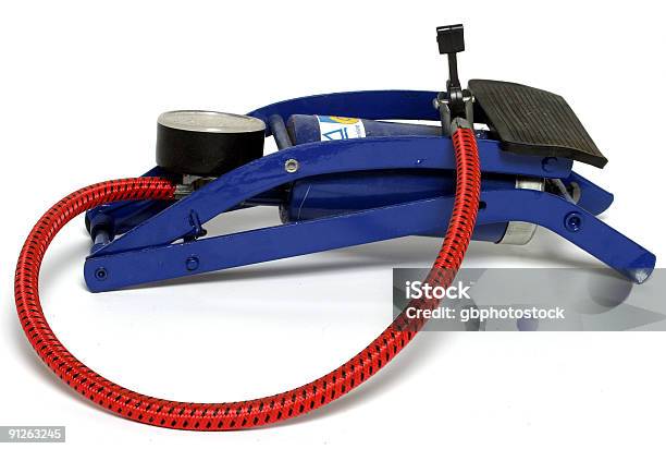 Fußpumpe 2 Stockfoto und mehr Bilder von Anzeigeinstrument - Anzeigeinstrument, Aufblasen, Auto