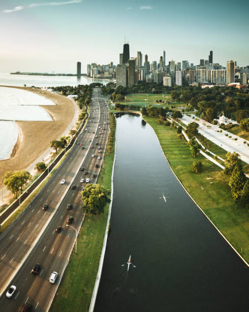 istock chicago skyline aerial view 912633616