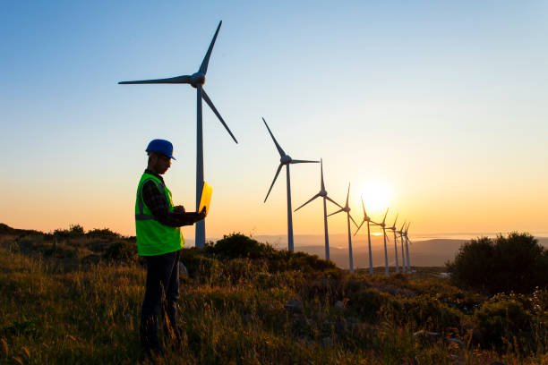 istock Engineers of wind turbine 912693836