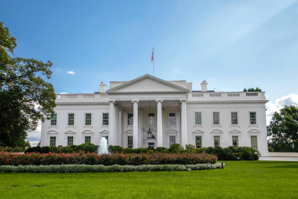 istock White House North Facade Lawn Washington, DC in 4k/UHD 912705352