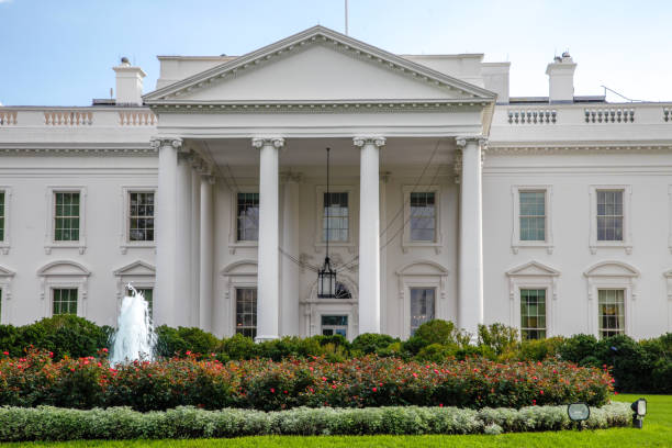 istock White House North Facade Lawn Washington, DC in 4k/UHD 912705354