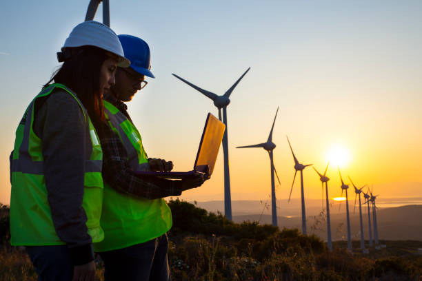 istock Engineers of wind turbine 912708718