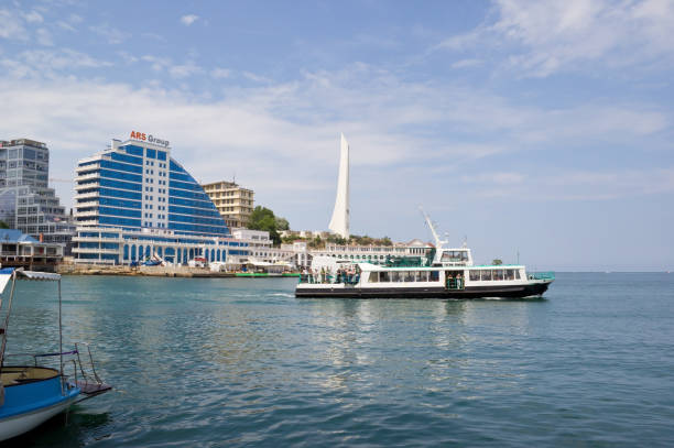 승객 보트 세바스토폴 베이에서 일 하 는입니다. 크리미아 - passenger ship nautical vessel passenger craft ferry 뉴스 사진 이미지