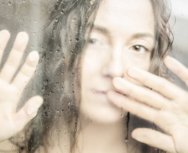 istock Women in the shower 912719950
