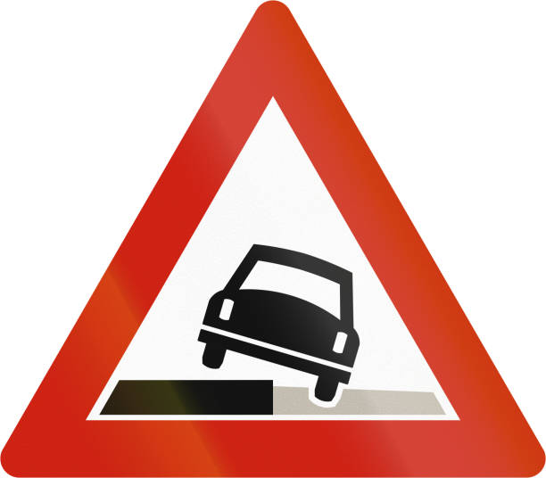 Short Rd Shoulder Sign 10+ Shoulder Of The Road Illustrations, Royalty-Free Vector Graphics ...