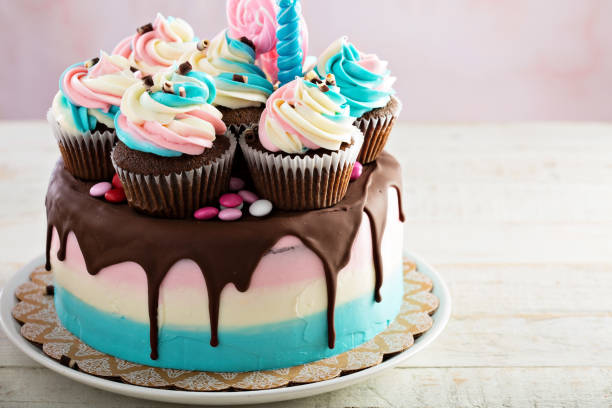istock Festive and colorful birthday cake 912766112