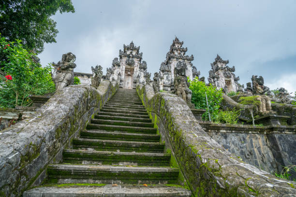 istock Lempuyang temple, Bali, Indonesia 912823114