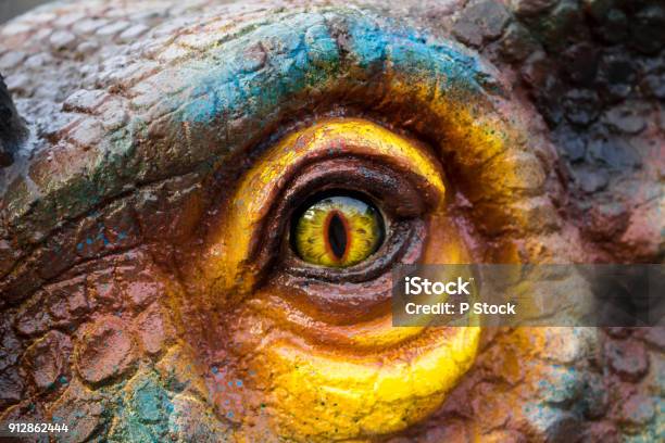 Augen Der Dinosaurierjäger Stockfoto und mehr Bilder von Dinosaurier - Dinosaurier, Auge, Statue