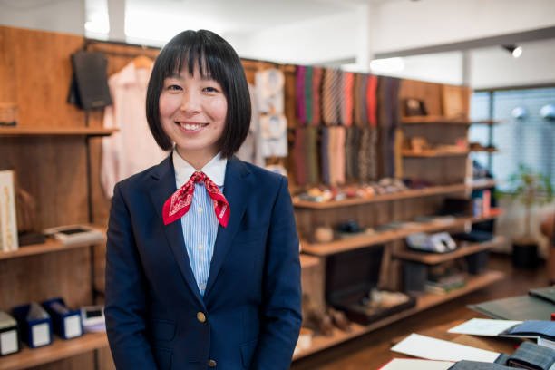 istock Portrait of a tailor 912868024
