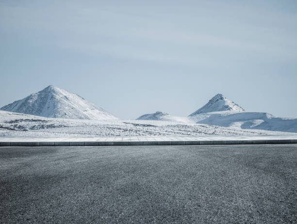 istock snow-capped mountains in Yukon,Canada 912872186