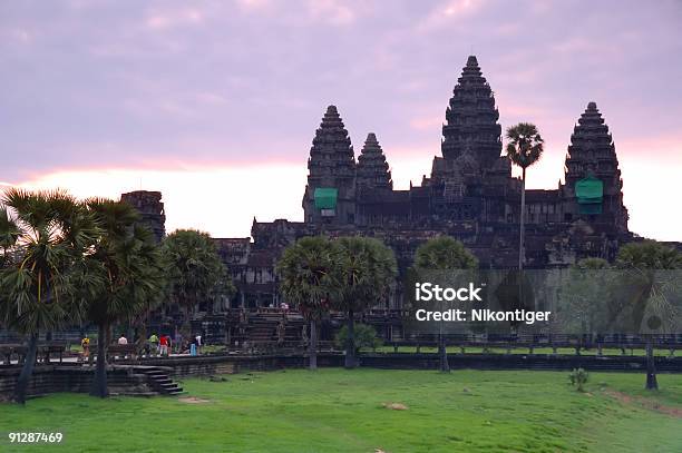 Photo libre de droit de Angkor Wat banque d'images et plus d'images libres de droit de Aiguille - Partie d'une plante - Aiguille - Partie d'une plante, Angkor, Antique