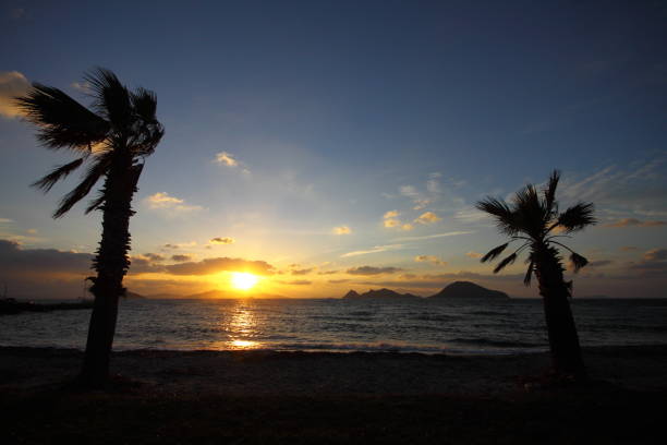 a small seaside town turgutreis - sillhoutte imagens e fotografias de stock