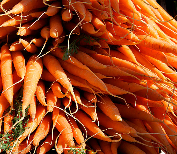 istock Farmers' Market - Carrots 91289451