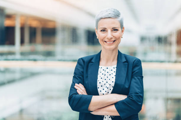 istock Modern woman in business 912903948