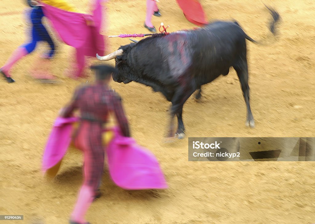 Besiegt bull - Lizenzfrei Angreifen Stock-Foto