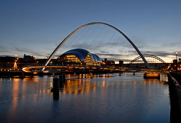 istock Gateshead Millennium Bridge and Newcastle Quayside 91290503