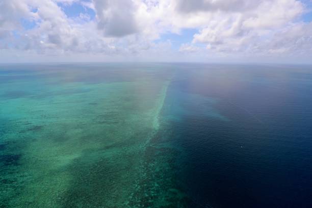 istock Scenic View Of Sea Against Sky 912979668