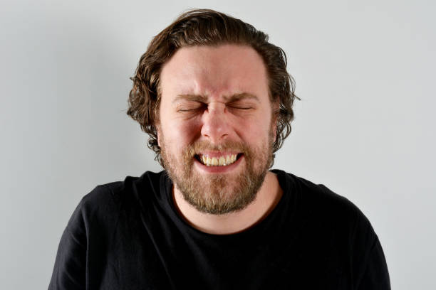 istock Young man be in pain 913005580